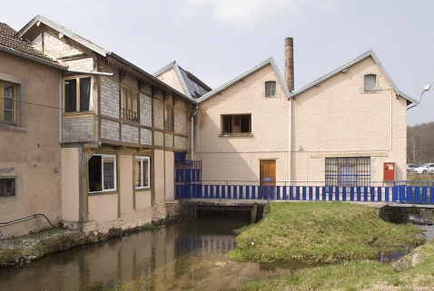 Conciergerie, bureau et atelier depuis l'avenue du Breuchin. © Région Bourgogne-Franche-Comté, Inventaire du patrimoine