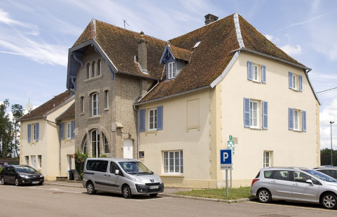 Logement patronal. Vue depuis le sud-ouest. © Région Bourgogne-Franche-Comté, Inventaire du patrimoine