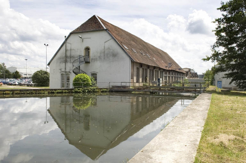 Atelier de fabrication dit forge neuve. Vue depuis le bief d'amenée. © Région Bourgogne-Franche-Comté, Inventaire du patrimoine