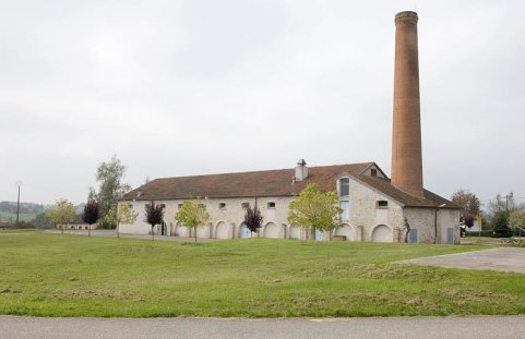 Vue d'ensemble depuis le sud-est. © Région Bourgogne-Franche-Comté, Inventaire du patrimoine