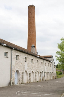 Façade nord vue de trois quarts gauche. © Région Bourgogne-Franche-Comté, Inventaire du patrimoine
