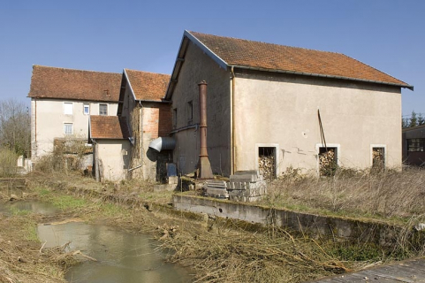 Ateliers de fabrication et chaufferie depuis le sud. © Région Bourgogne-Franche-Comté, Inventaire du patrimoine