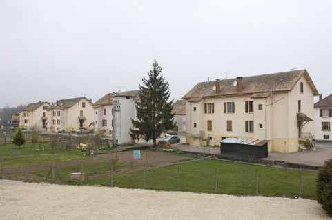 Vue d'ensemble de la cité ouvrière depuis le sud-est. © Région Bourgogne-Franche-Comté, Inventaire du patrimoine