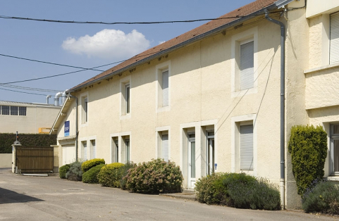 Façade ouest des logements. © Région Bourgogne-Franche-Comté, Inventaire du patrimoine