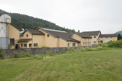 Ateliers de fabrication depuis le nord. © Région Bourgogne-Franche-Comté, Inventaire du patrimoine