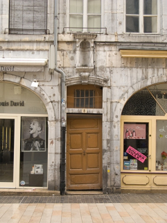 Détail de la porte d'entrée. © Région Bourgogne-Franche-Comté, Inventaire du Patrimoine