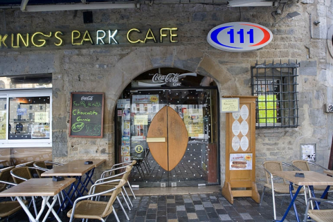 Détail de l'entrée : façade sur pignon du logis secondaire. © Région Bourgogne-Franche-Comté, Inventaire du Patrimoine