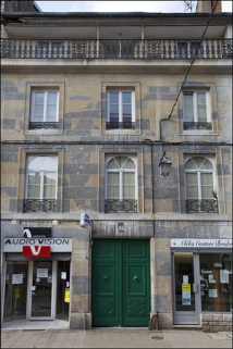 Vue d'ensemble de la façade antérieure sur rue du logis principal. © Région Bourgogne-Franche-Comté, Inventaire du Patrimoine