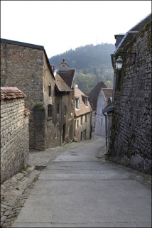 Façade latérale gauche du logis secondaire, en descendant la rue du Chambrier : vue rapprochée. © Région Bourgogne-Franche-Comté, Inventaire du Patrimoine