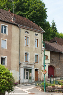 Vue de l'hôtel depuis le bas de la Petite Côte © Région Bourgogne-Franche-Comté, Inventaire du patrimoine