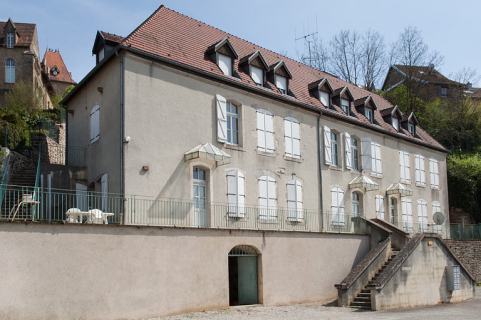 Vue générale de trois quart gauche. © Région Bourgogne-Franche-Comté, Inventaire du patrimoine