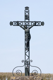 Détail : la croix. © Région Bourgogne-Franche-Comté, Inventaire du patrimoine