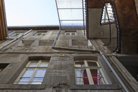 Détail de la façade postérieure du logis principal. © Région Bourgogne-Franche-Comté, Inventaire du Patrimoine
