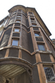 Vue d'ensemble de la cage d'escalier en pan de bois. © Région Bourgogne-Franche-Comté, Inventaire du Patrimoine