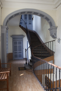 Vue des volées supérieures de l'escalier, de face. © Région Bourgogne-Franche-Comté, Inventaire du Patrimoine