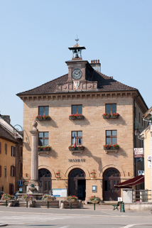 Façade antérieure de trois quart droit. © Région Bourgogne-Franche-Comté, Inventaire du patrimoine