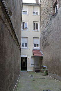 Façade antérieure du troisième logis secondaire située sur la troisième cour. © Région Bourgogne-Franche-Comté, Inventaire du Patrimoine