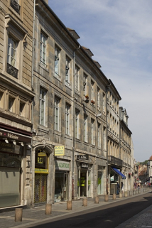 Vue d'ensemble depuis la rue, de trois quarts gauche. © Région Bourgogne-Franche-Comté, Inventaire du Patrimoine