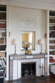 Vue de la cheminée du salon. © Région Bourgogne-Franche-Comté, Inventaire du patrimoine