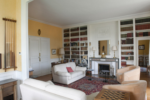 Vue générale du salon. © Région Bourgogne-Franche-Comté, Inventaire du patrimoine