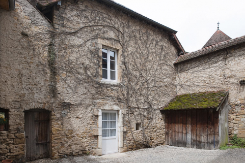 Vue partielle de la 2e cour. © Région Bourgogne-Franche-Comté, Inventaire du patrimoine