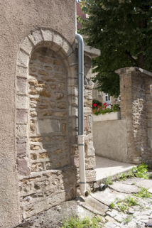 Bâtiment (B), ancienne porte. © Région Bourgogne-Franche-Comté, Inventaire du patrimoine