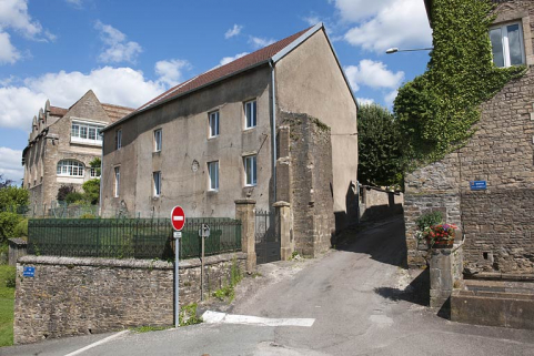 Vestige de la porte de l'ancienne basse-cour, Quartier de la Citadelle. © Région Bourgogne-Franche-Comté, Inventaire du patrimoine