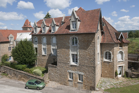 Bâtiment (G), vue d'ensemble côté rue. © Région Bourgogne-Franche-Comté, Inventaire du patrimoine