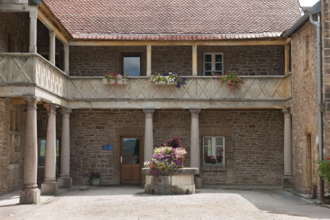 Demeure de Philibert de Molans (F), vue de face. © Région Bourgogne-Franche-Comté, Inventaire du patrimoine