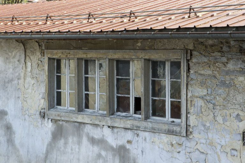 Fenêtres lunetières de l'aile sud. © Région Bourgogne-Franche-Comté, Inventaire du patrimoine