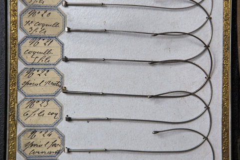 Modèles de branches cordées de lunettes. © Région Bourgogne-Franche-Comté, Inventaire du patrimoine