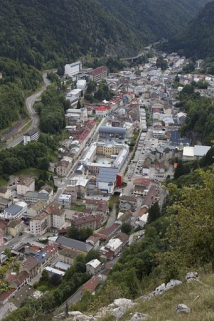 Vue d'ensemble plongeante sur le quartier de l'hôtel de ville, depuis le nord. © Région Bourgogne-Franche-Comté, Inventaire du patrimoine Vue d'ensemble plongeante sur le quartier de l'hôtel de ville, depuis le nord. © Région Bourgogne-Franche-Comté, Inventaire du patrimoine