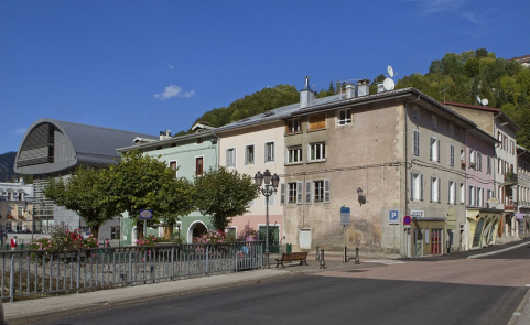 Vue d'ensemble, à l'angle de la rue Merlin et de celle des Promenades. © Région Bourgogne-Franche-Comté, Inventaire du patrimoine