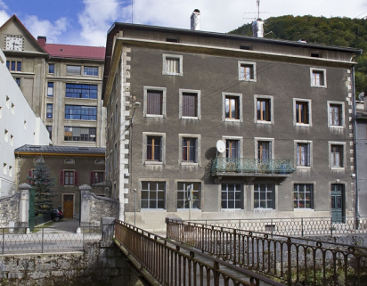 Vue d'ensemble, depuis l'ouest. © Région Bourgogne-Franche-Comté, Inventaire du patrimoine Vue d'ensemble, depuis l'ouest. © Région Bourgogne-Franche-Comté, Inventaire du patrimoine