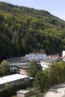 Vue d'ensemble depuis le sud-est. © Région Bourgogne-Franche-Comté, Inventaire du patrimoine Vue d'ensemble depuis le sud-est. © Région Bourgogne-Franche-Comté, Inventaire du patrimoine