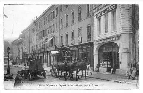 Morez - Départ de la voiture postale Suisse, 1er quart 20e siècle. © Région Bourgogne-Franche-Comté, Inventaire du patrimoine Morez - Départ de la voiture postale Suisse, 1er quart 20e siècle. © Région Bourgogne-Franche-Comté, Inventaire du patrimoine