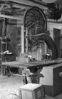 Atelier de menuiserie. Scie à ruban. © Région Bourgogne-Franche-Comté, Inventaire du patrimoine