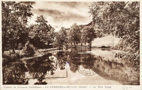 Colonie de Vacances Catholiques. La Ferrière-sous-Jougne (Doubs) - Le Petit Etang, [3e quart 20e siècle]. © Région Bourgogne-Franche-Comté, Inventaire du patrimoine