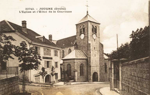 22742. - Jougne (Doubs). L'Eglise et l'Hôtel de la Couronne, [1ère moitié 20e siècle ?]. © Région Bourgogne-Franche-Comté, Inventaire du patrimoine