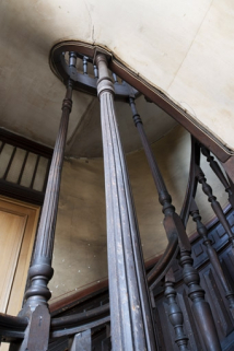 Détail des montants de l'escalier. © Région Bourgogne-Franche-Comté, Inventaire du Patrimoine