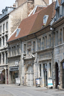 Façade sur rue : vue d'ensemble de trois quarts droit. © Région Bourgogne-Franche-Comté, Inventaire du Patrimoine