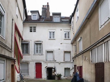 Premier logis secondaire : vue de la façade antérieure. © Région Bourgogne-Franche-Comté, Inventaire du Patrimoine