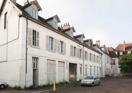 Aile droite de trois quarts gauche. © Région Bourgogne-Franche-Comté, Inventaire du Patrimoine