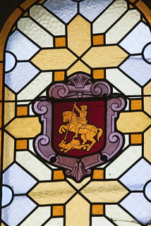 Verrière héraldique de la confrérie de saint Georges. © Région Bourgogne-Franche-Comté, Inventaire du patrimoine