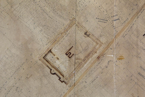 Plan archéologique : détail du forum au centre de la ville. © Région Bourgogne-Franche-Comté, Inventaire du Patrimoine