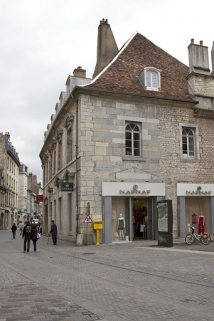 Vue d'ensemble, de trois quarts droit. © Région Bourgogne-Franche-Comté, Inventaire du Patrimoine