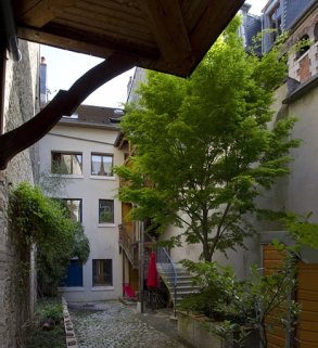 Deuxième cour : vue d'ensemble du logis secondaire : de face. © Région Bourgogne-Franche-Comté, Inventaire du Patrimoine