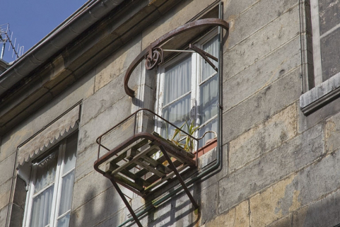 Aile gauche : détail d'un monte-charge. © Région Bourgogne-Franche-Comté, Inventaire du Patrimoine