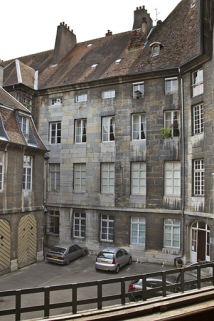 Logis principal : aile droite sur cour. © Région Bourgogne-Franche-Comté, Inventaire du Patrimoine