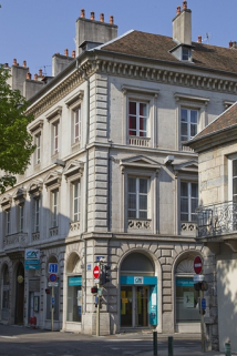 Logis principal : vue de l'angle sur rue. © Région Bourgogne-Franche-Comté, Inventaire du Patrimoine